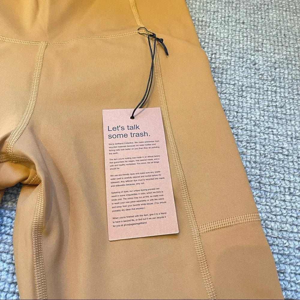 Girlfriend Collective Compressive Pocket Legging in Twig (XS) - Picture 6 of 9